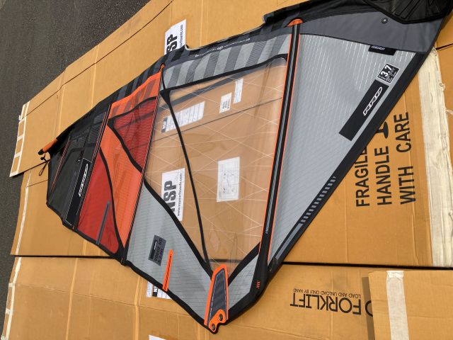 2024 RRD (USED) Y29 VOGUE HD 3.7 Black / Orange / Ｇrey
